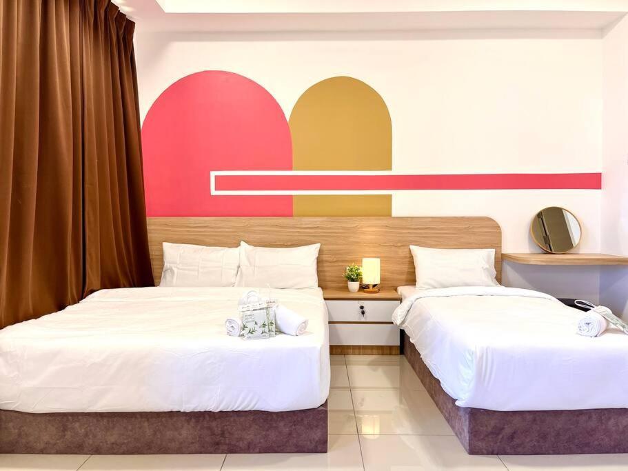 Urban Seaview Paradise: Infinity Pool, Gym & Beyond Apartment Malacca