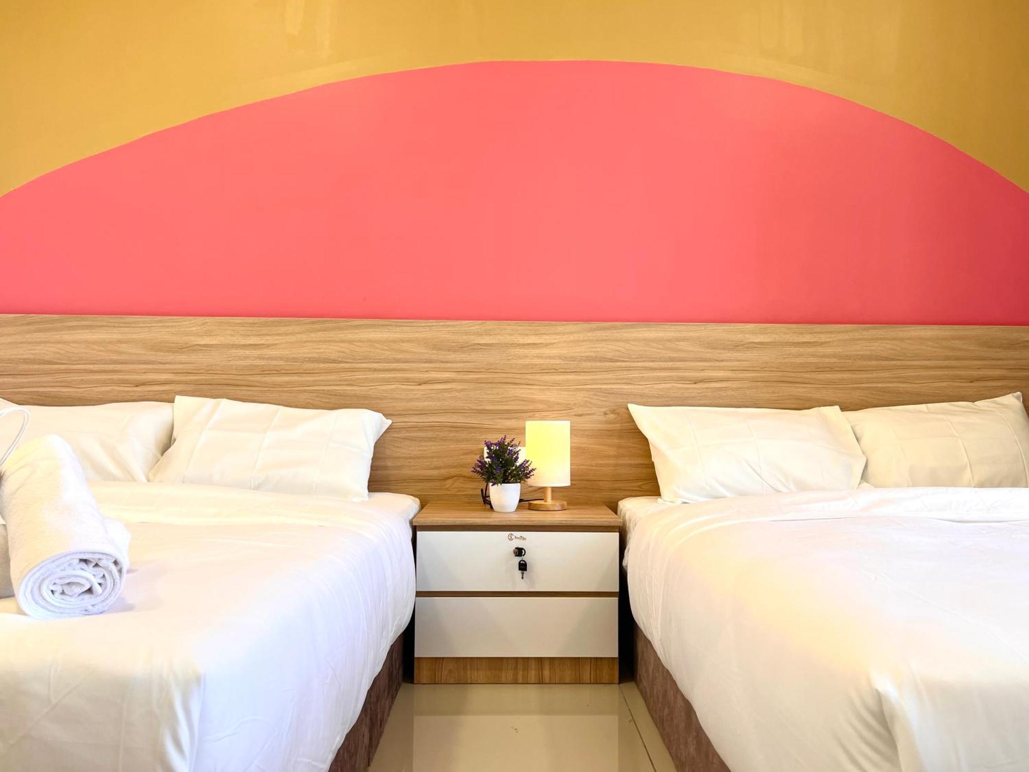 Urban Seaview Paradise: Infinity Pool, Gym & Beyond Apartment Malacca